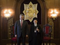 Порошенко о предоставлении автокефалии Православной Церкви Украины: для нас очень важна поддержка Константинопольской Церкви-Матери