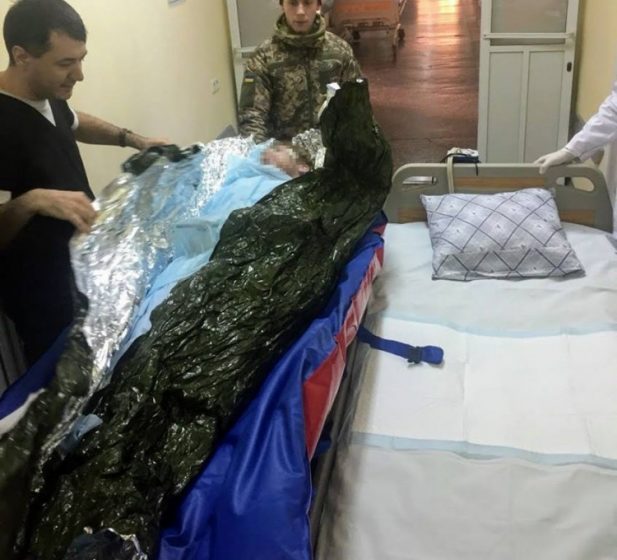 В госпиталь Одессы доставлен тяжелораненый воин