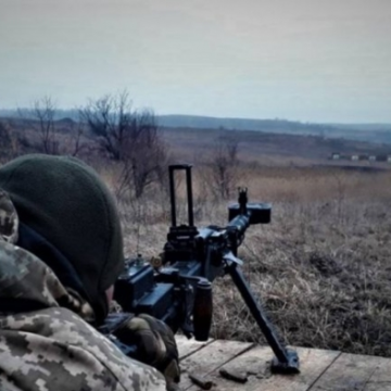 Беевики ранили украинского военного на Донбассе